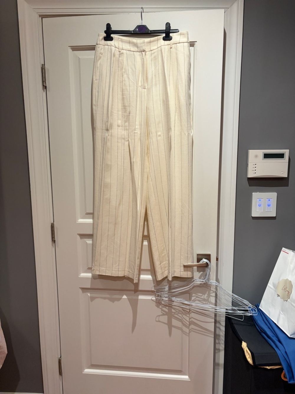 Primark Cream Pinstripe Wide-Leg Suit Set - Picture 3 of 3
